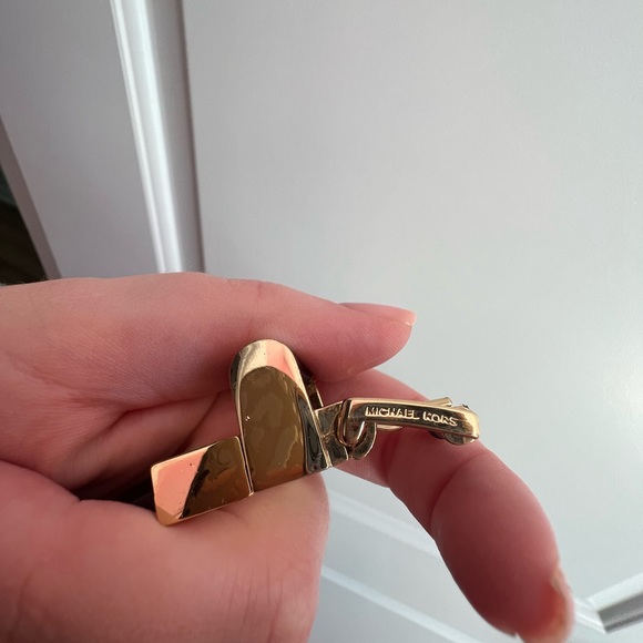 Michael Kors pencil belt - Picture 5 of 5